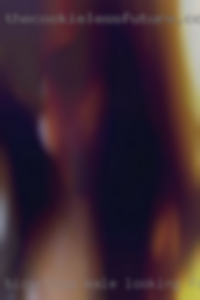 Bicurious male looking for causal swingers kink.