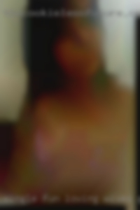 Single, Fun loving wives professional horny here.