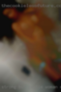 Strong but gentle woman nude for his lady near Humble Texas.